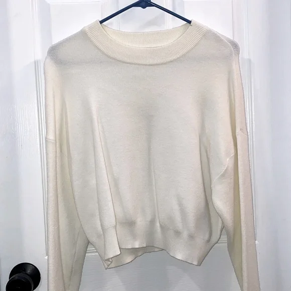 COTTON ON Cream Cropped Sweater SIZE M - Picture 1 of 3